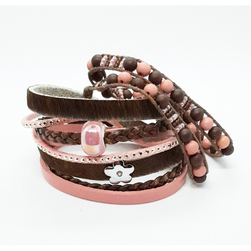 Vacht-leren wikkelarmband in bruin met oudroze