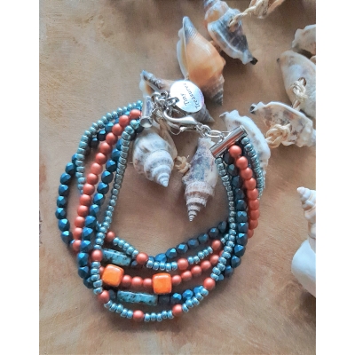 armband in blauwgroen en oranjebruin