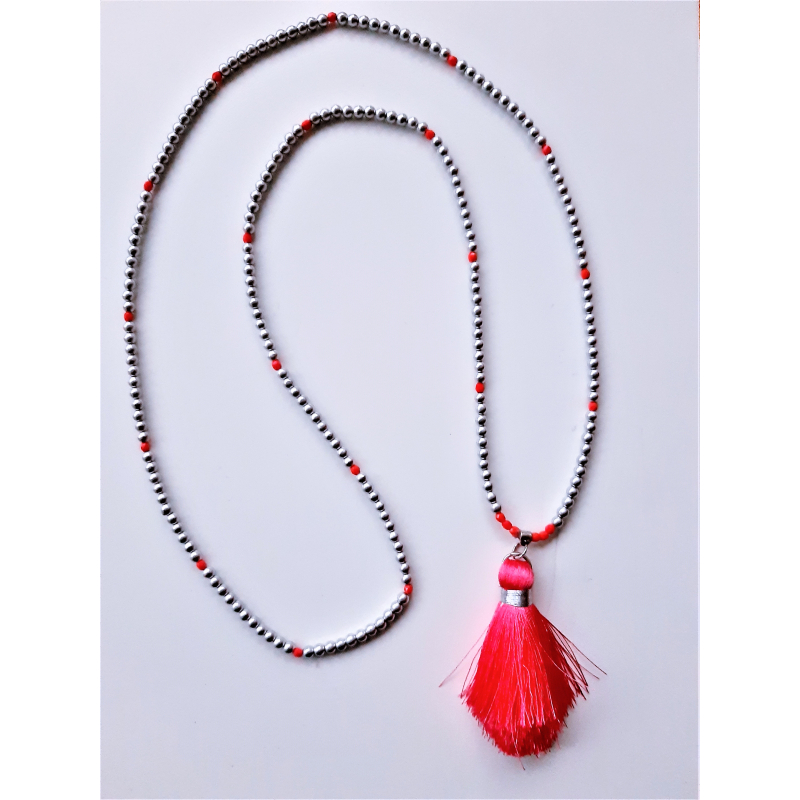 lange ketting in zilver met roze