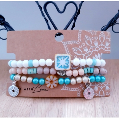 armbanden set in wit/turquoise en beige armbanden set in wit/turquoise en beige