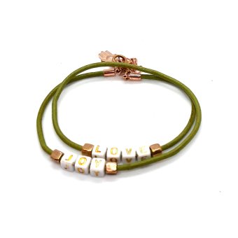 joy...love armband in zacht groen